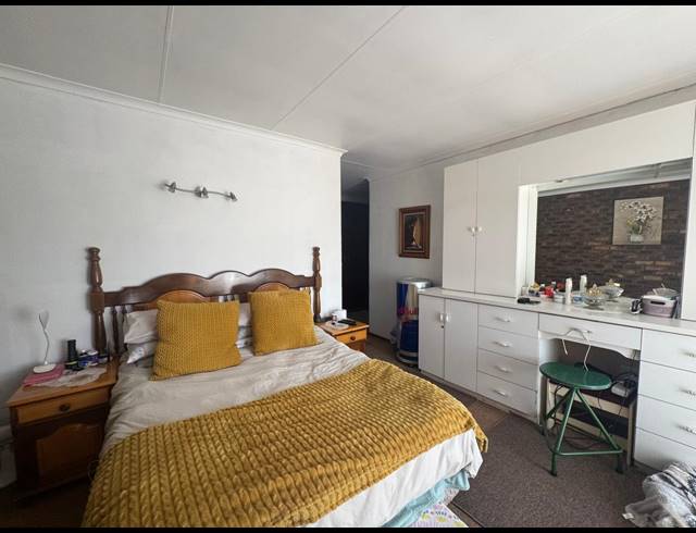 3 BEDROOM HOUSE FOR SALE IN SUNAIR PARK